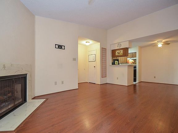 3rd image of 11201 Lynbrook Dr APT 3817