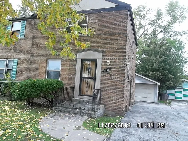 2157 E 96th St photo 1