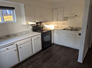 1720 E 12th St #4, Sioux Falls, SD 57103