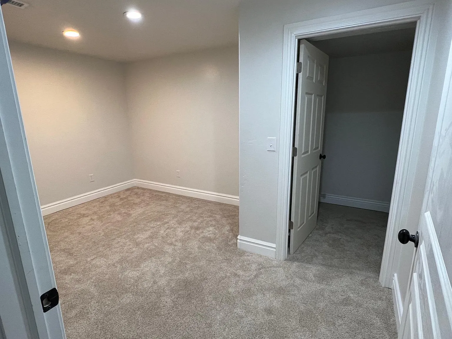 2 bed, 1200 sqft, $1,500 — Photo 4