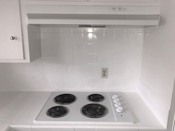 5th image of 17433 Vanowen St APT 38