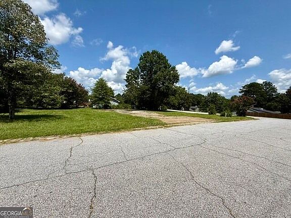 2nd image of 8465 Kendrick Rd