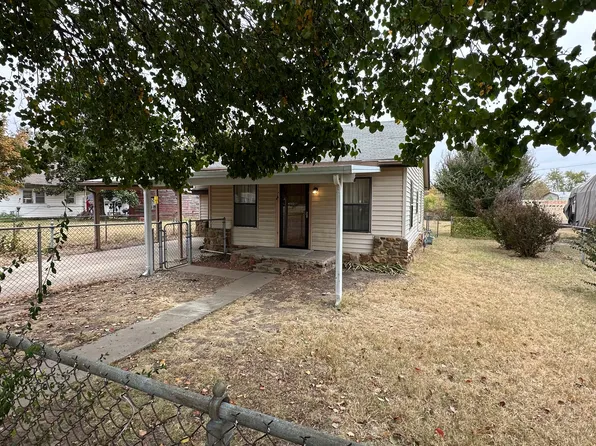 3909 S 28th Ave W, Tulsa, OK 74107