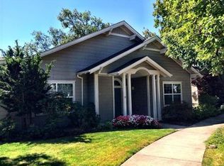 594 Great Oaks Dr, Ashland, OR 97520