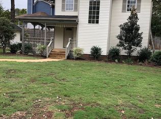 8474 Lanewood Cir NE, Leeds, AL 35094