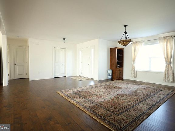 3rd image of 613 Rishel Dr #T