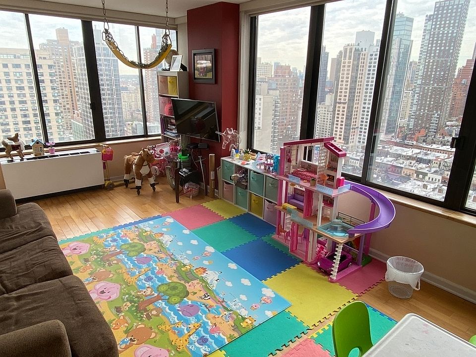 1st image of 300 E 93rd St APT 29E