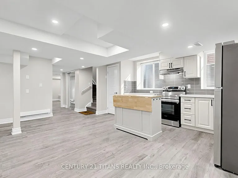 270 Forestwalk St #LOWER — Photo 7