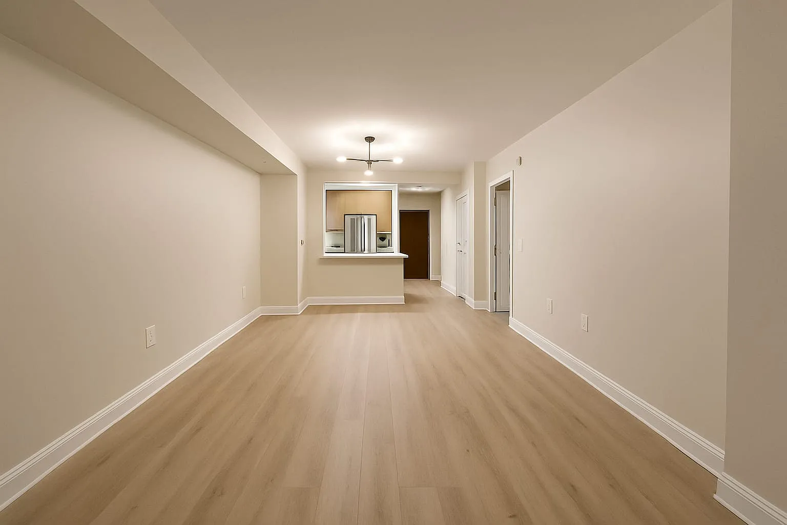 1 bed, 660 sqft, $2,200 — Photo 2