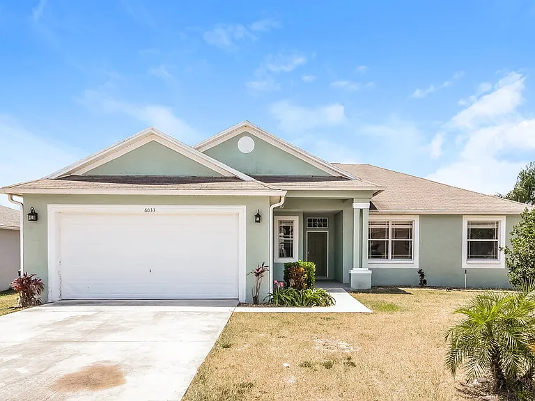 6033 Live Oak Dr — Photo 1