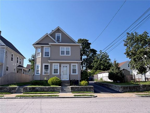 3rd image of 82 Chestnut Ave