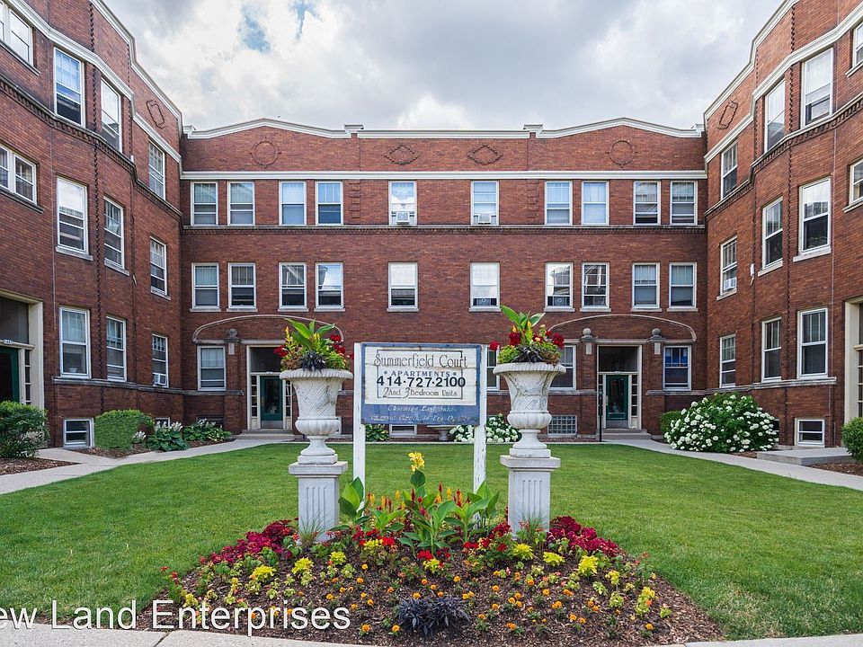 2nd image of 1479-95 N Farwell Ave #1495