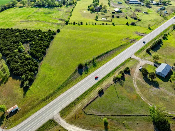 1355 N Highway 15, Mulvane, KS 67110