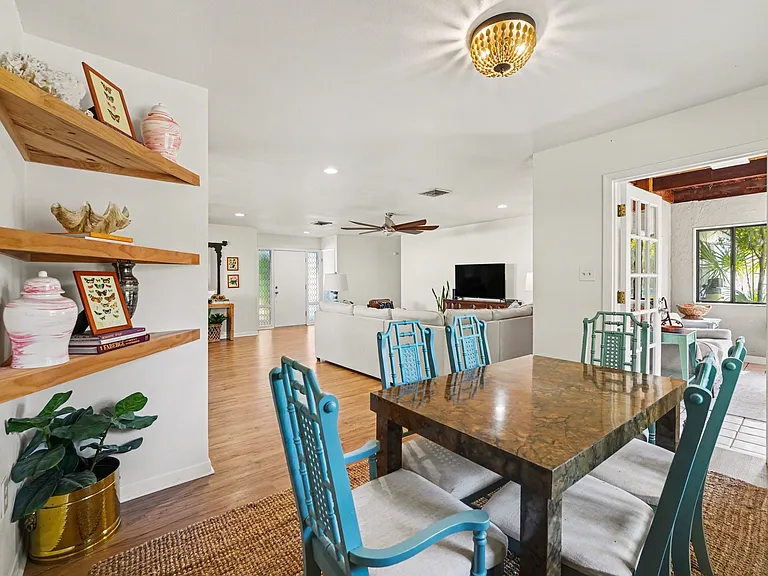 851 Rolling Woods Ln — Photo 10