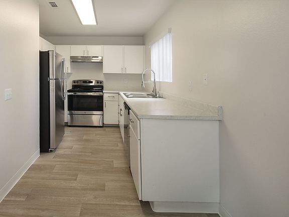 3rd image of 1204 N Escondido Blvd APT C10