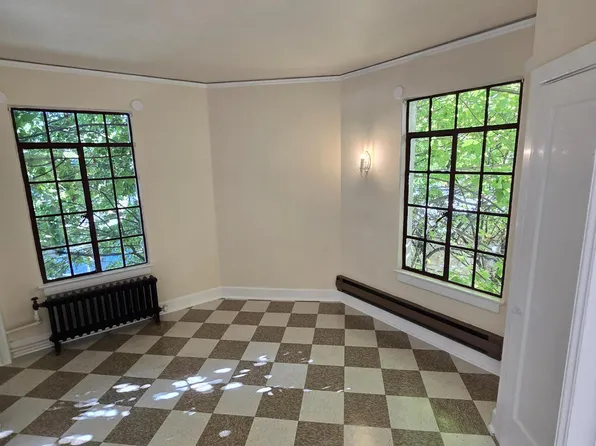 The Laurelton, 1820 16th Ave APT 402, Seattle, WA 98122