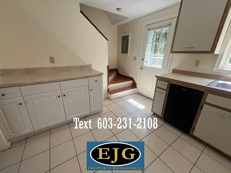 59 Stonegate Ln #59 — Photo 3