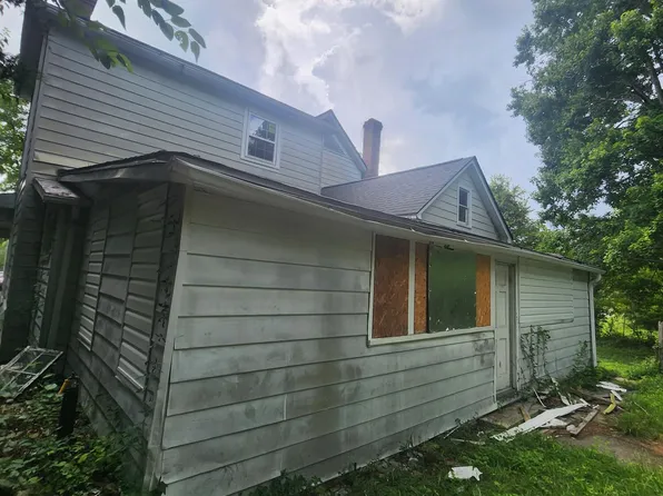 325 Charles St, Henderson, NC 27536