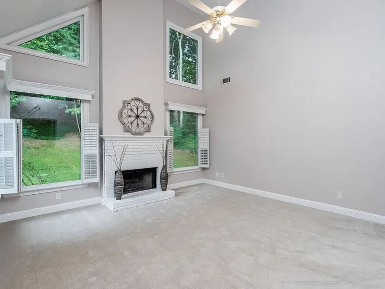 802 Satin Wood Pl — Photo 8