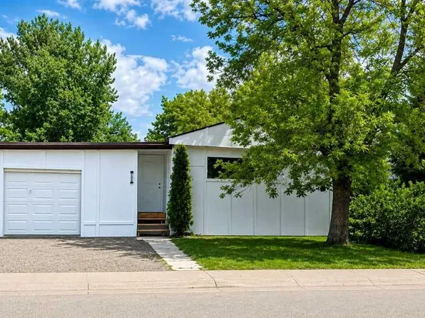 269 W Big Springs Dr SE, Airdrie, AB T4A 1C4