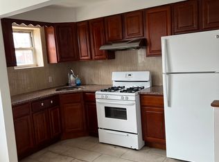 7234 Algard St, Philadelphia, PA 19135