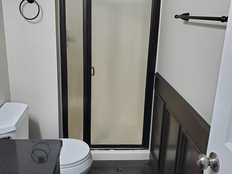 308 W Adams St — Photo 16