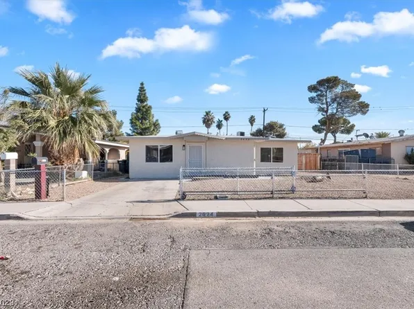 2624 Saint George St, North Las Vegas, NV 89030