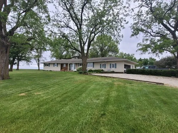121 110th St, Paton, IA 50217