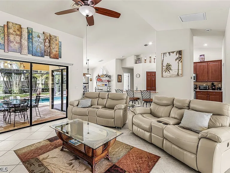 1513 SW 43rd Lane Cpe — Photo 5