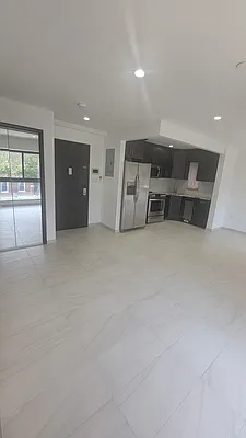 Rented by Avanguard Realty Corp | media 2