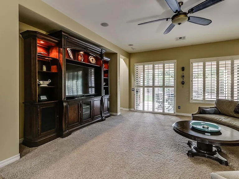 270 W New Dawn Dr — Photo 9