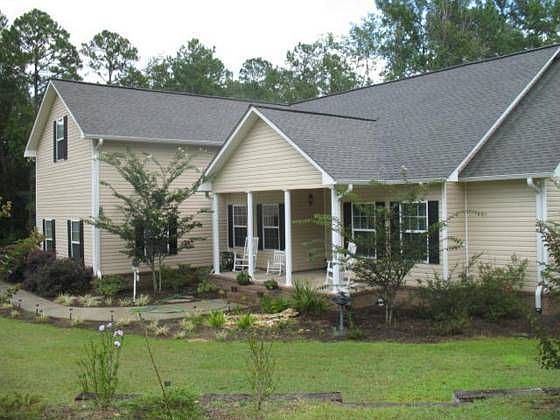 2nd image of 614 Bostwick Dr