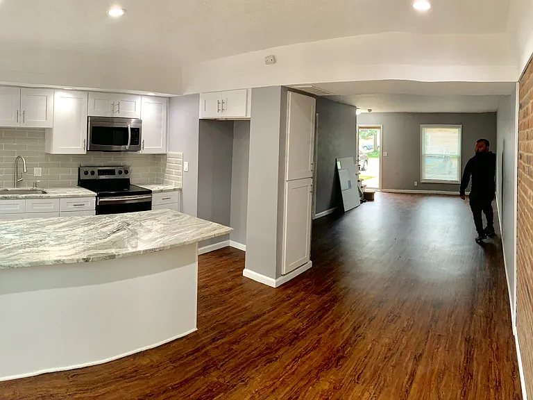 5822 Spotswood Dr #5822 — Photo 3