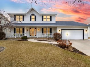 549 Stonebridge Ave, Onalaska, WI 54650