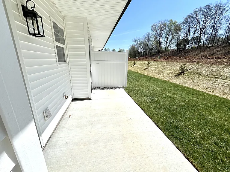110 Aaron Pl — Photo 19
