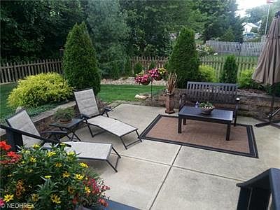 3rd image of 737 Woodhaven Dr