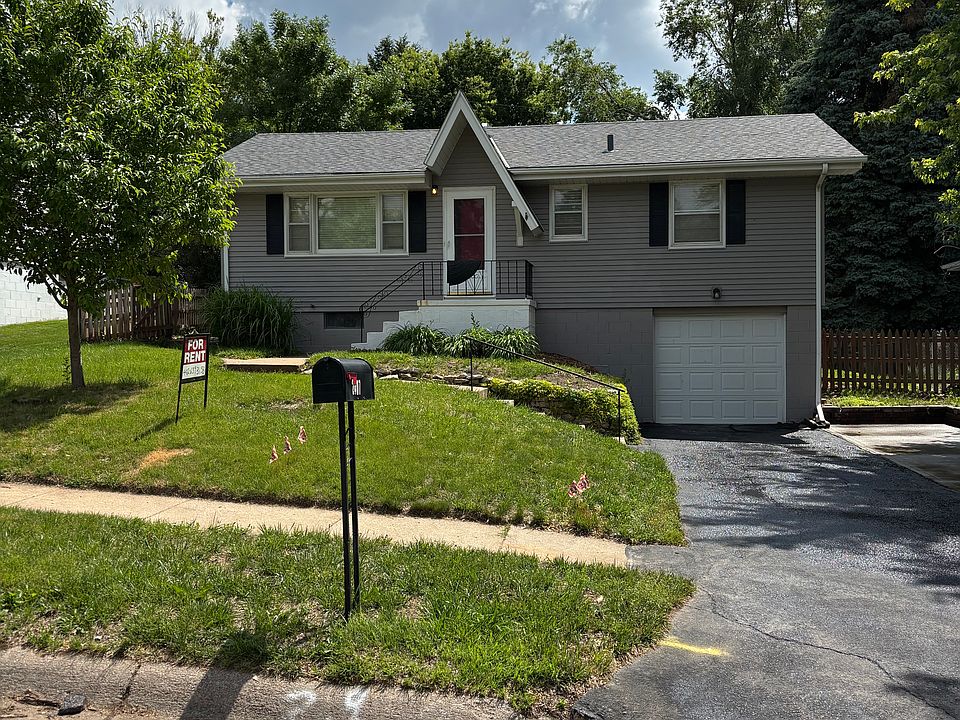 1st image of 2407 S 80th Ave