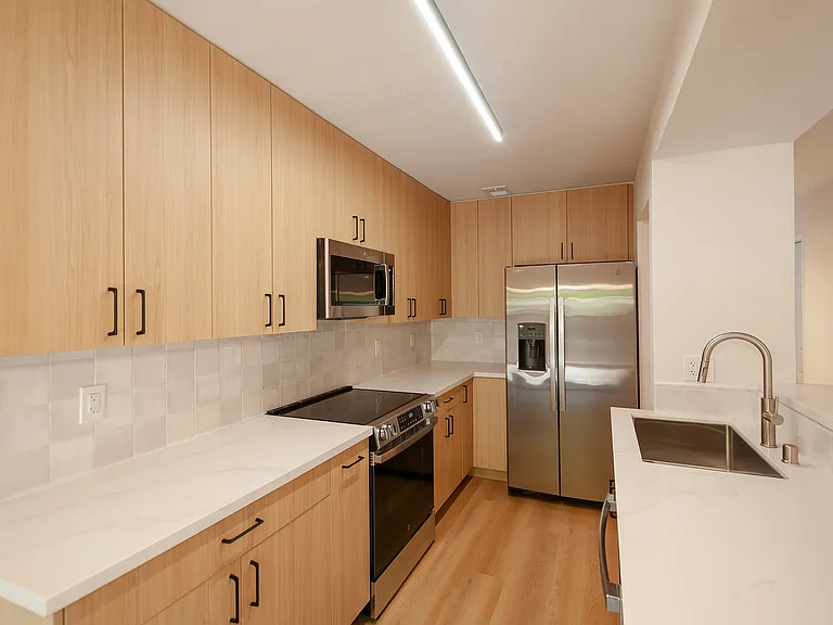 235 Ashley Cir — Photo 1