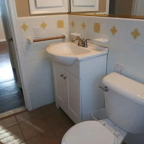 24051 Geneva St — Photo 20