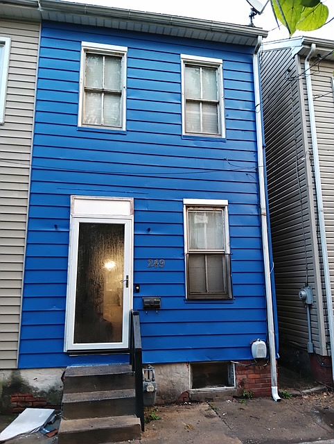 1st image of 249 Grant St