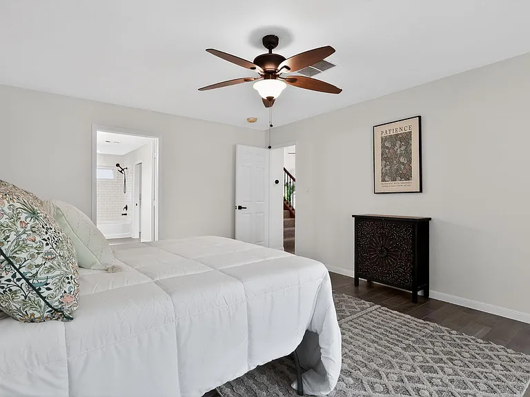 417 W Hillary Cir — Photo 33