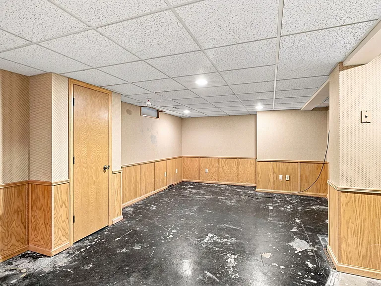 2112 Pine St — Photo 19