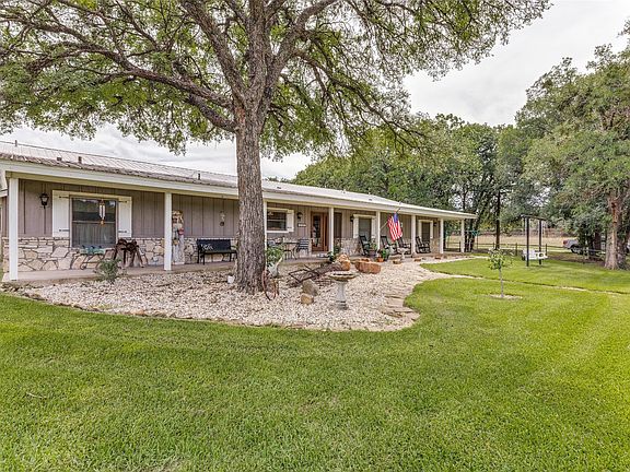 3rd image of 7085 Red Bud Ln