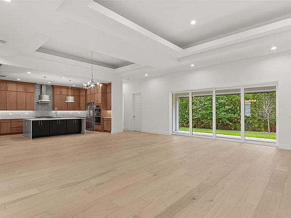 3rd image of 1605 Manor Woods Way