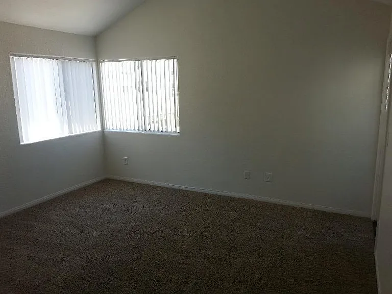 2060 Garnet Ave — Photo 9