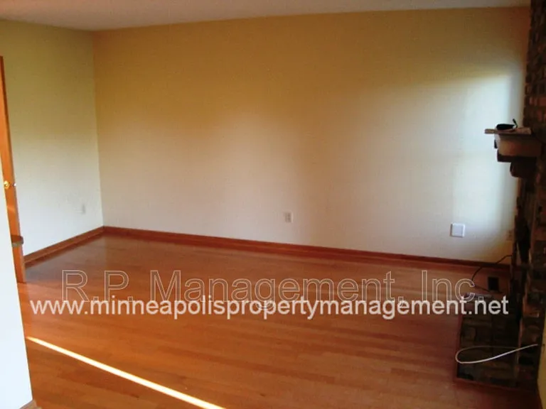 14345 Bedford Dr — Photo 6