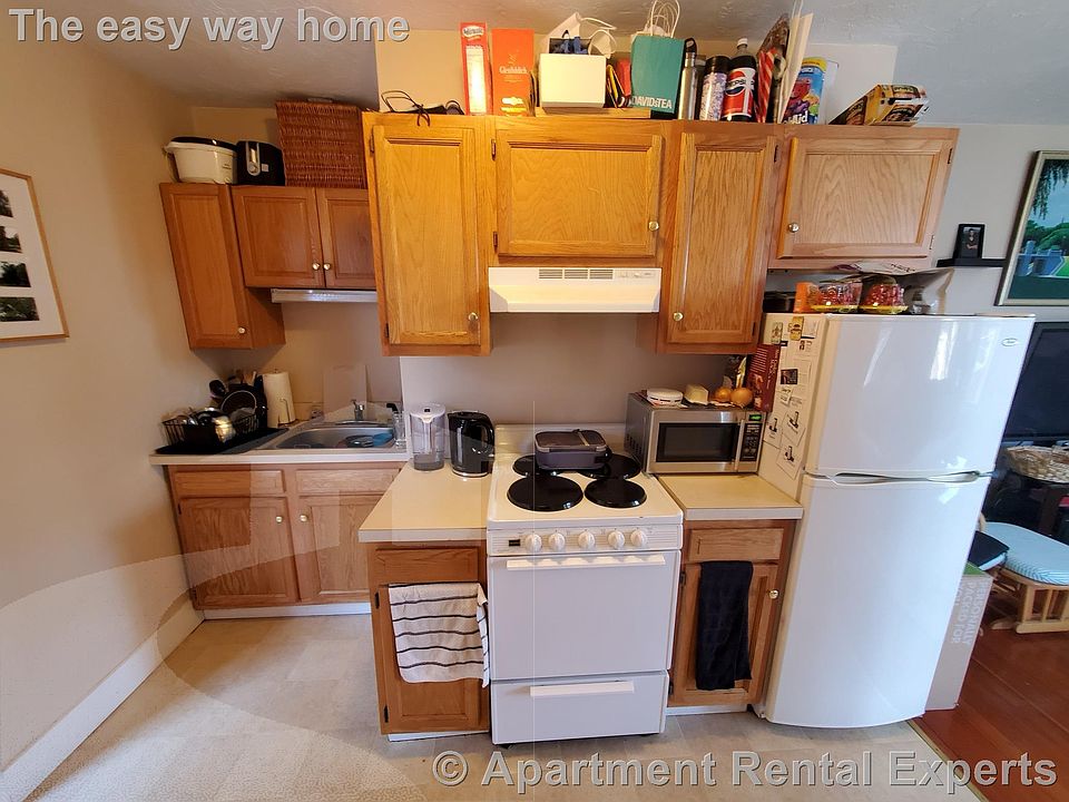 1st image of 37 Spring St APT 2