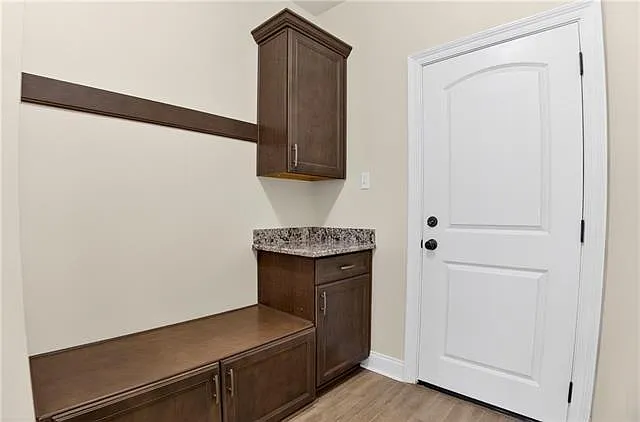 103 Cypress Park Ln — Photo 22