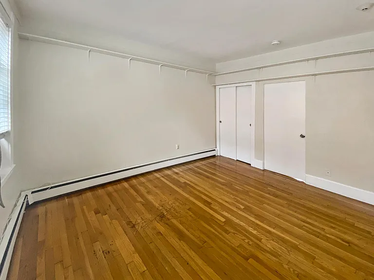 27 Phillips St #5 — Photo 4