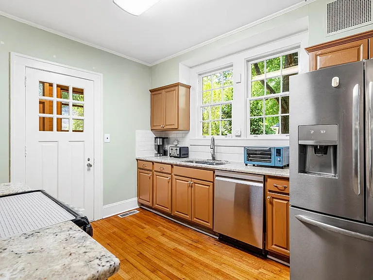 617 Fountain Pl — Photo 18